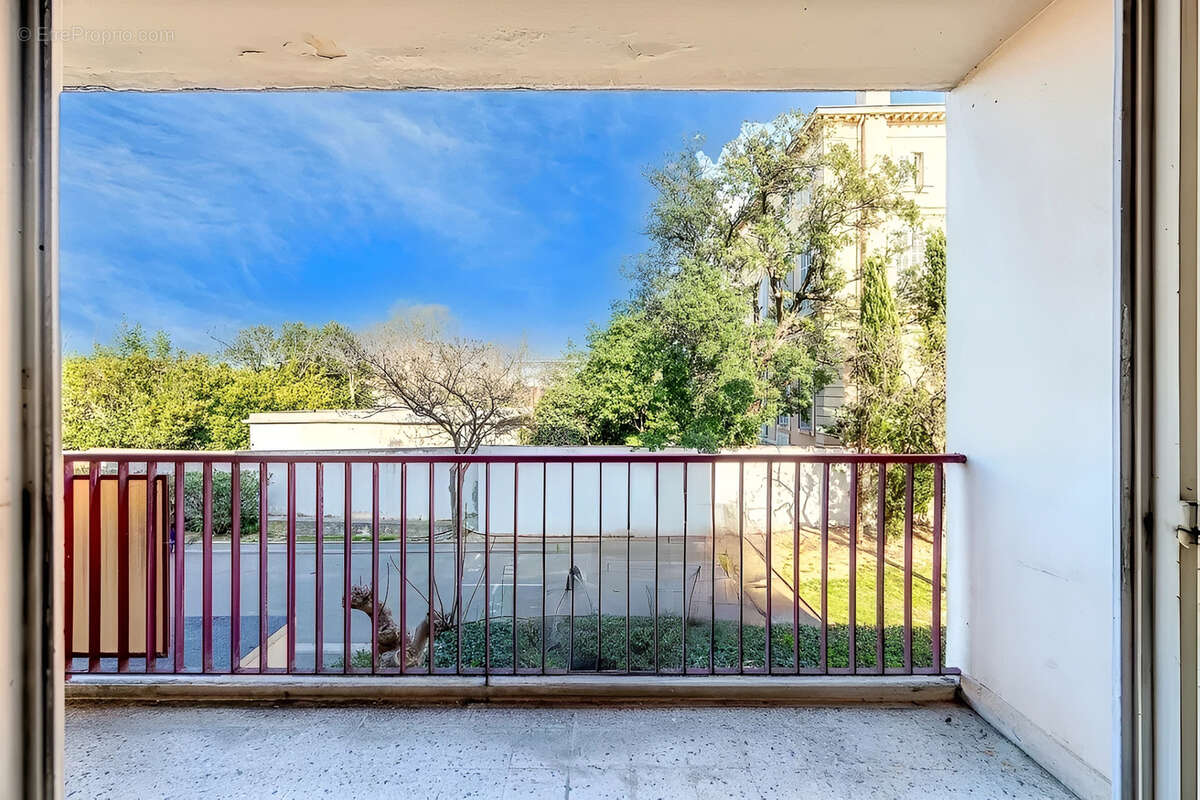 Appartement à MARSEILLE-8E