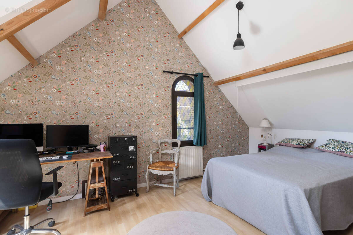 Maison à SAINT-CYR-L'ECOLE