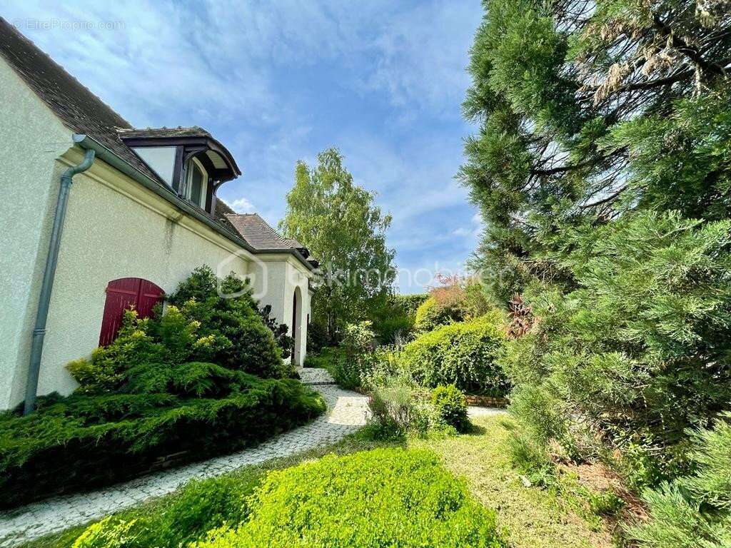 Maison à MAREUIL-LES-MEAUX