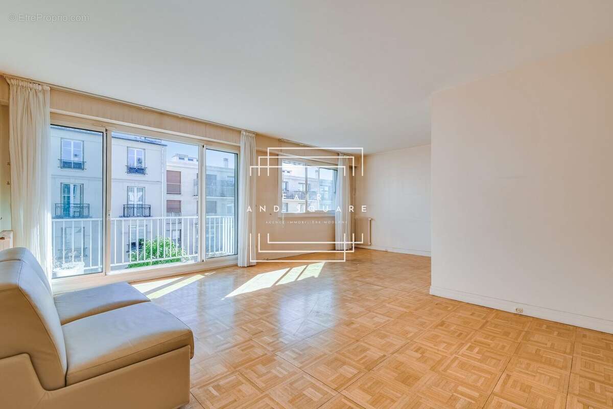 Appartement à NEUILLY-SUR-SEINE