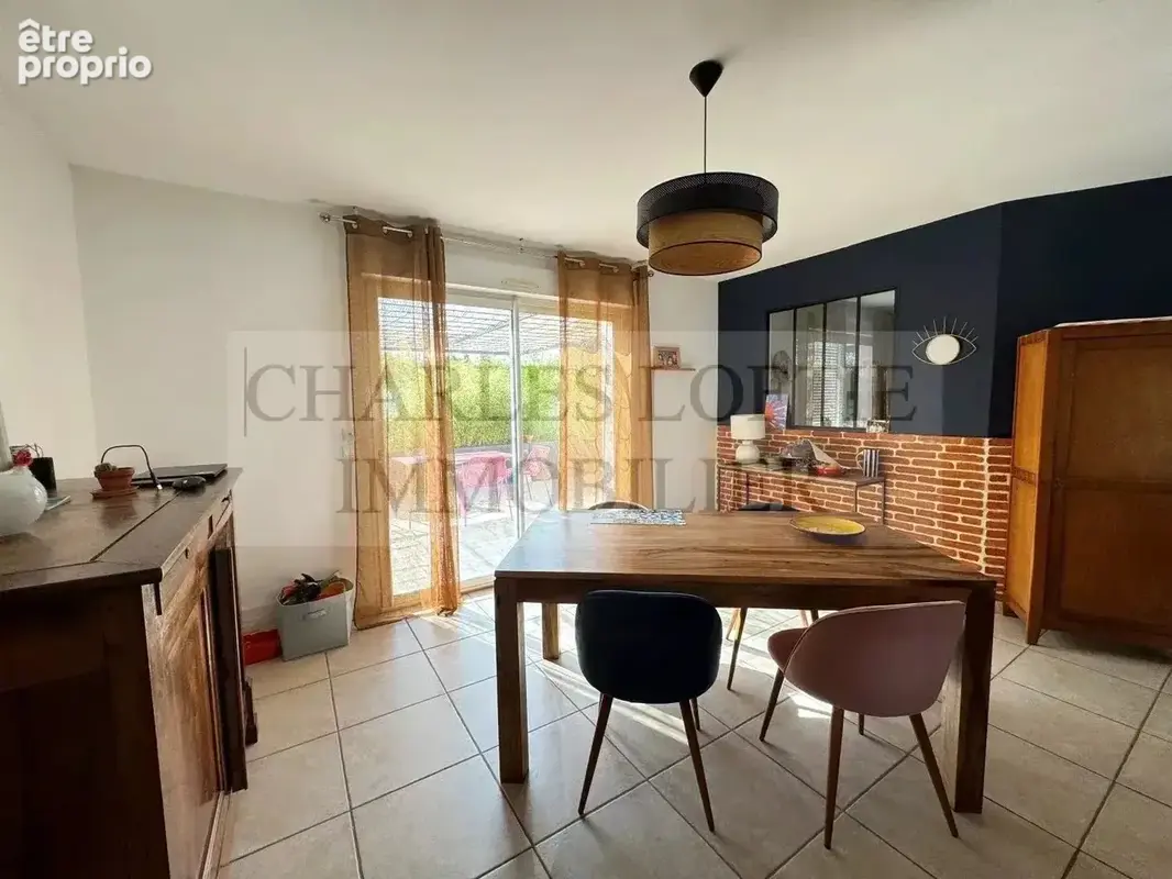 Maison et piscine sur 1770 m² de terrain - photo 7