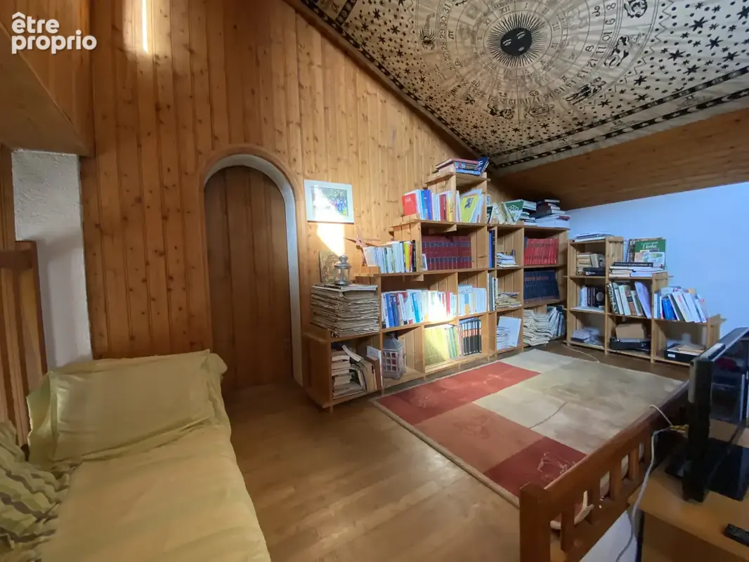 Maison familiale avec piscine couverte, chalet et cabane dans les arbres - photo 22