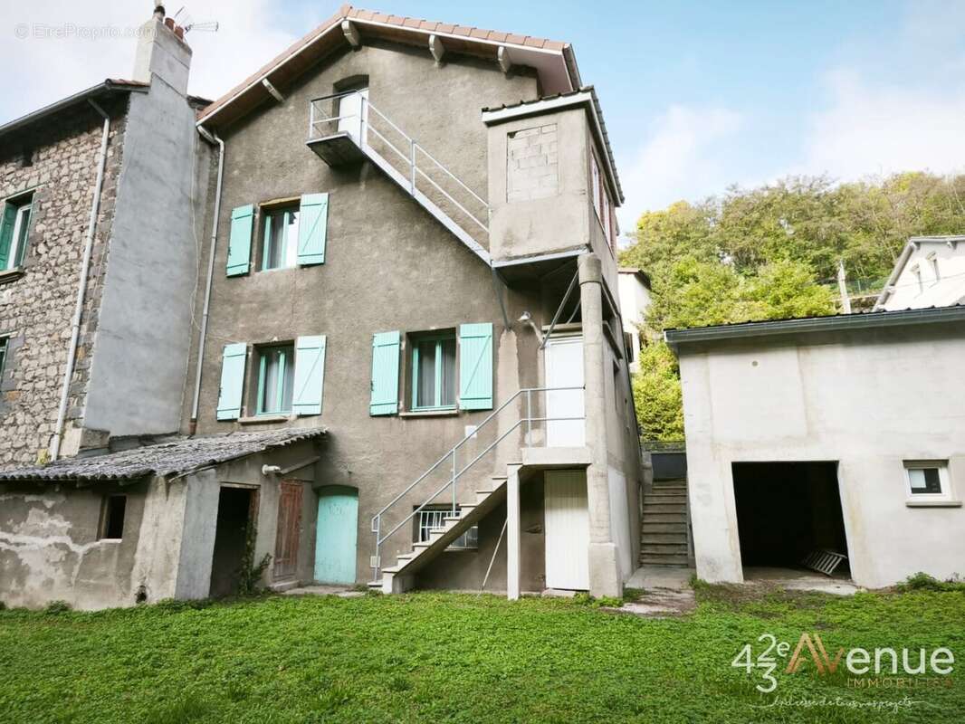 Maison à LA RICAMARIE