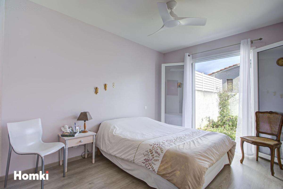 Maison à VILLENEUVE-DE-LA-RAHO