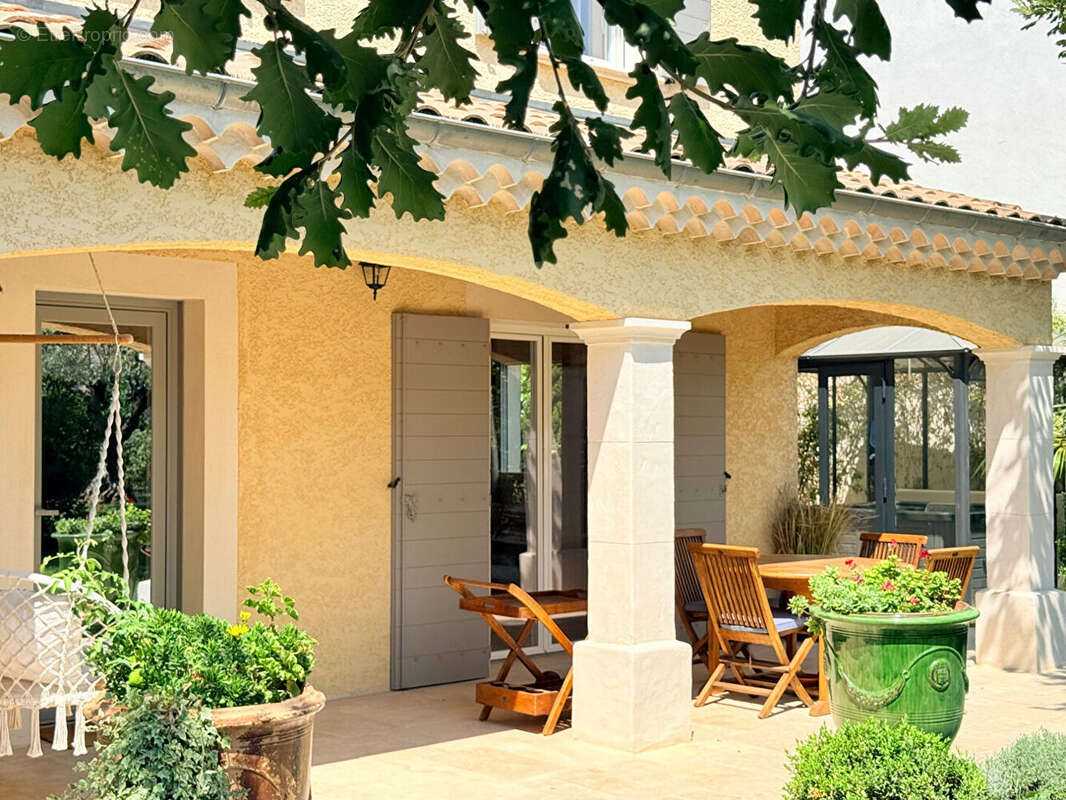 Elégante villa provençale - Saint Paul Trois Chateaux - 5 pièces -122m² - photo 3