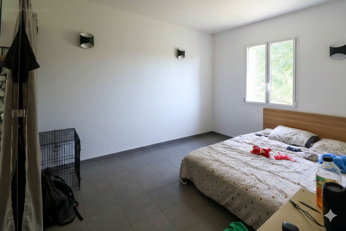 Maison à VERS-PONT-DU-GARD