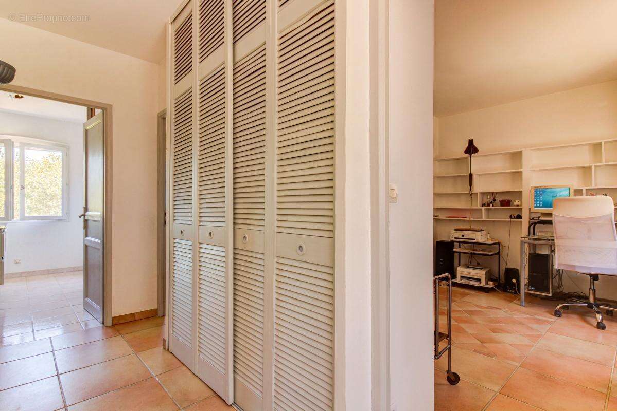 Maison à SAINT-MARTIN-DU-VAR