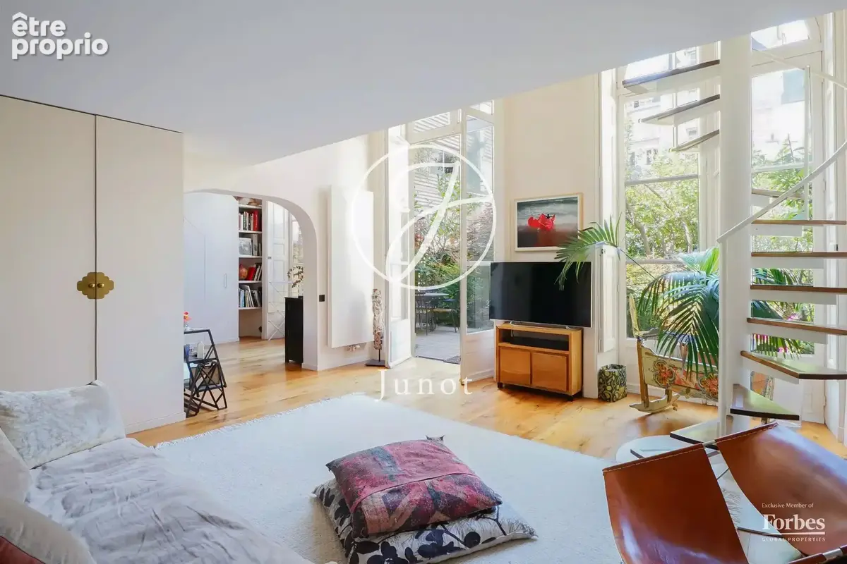 Paris 7e - SÈVRES-BABYLONE / RUE DE LA CHAISE - Appartement à vendre - 4 pièces - 95,38m² Carrez - 97,94m² au sol - 2 chambres - - photo 5