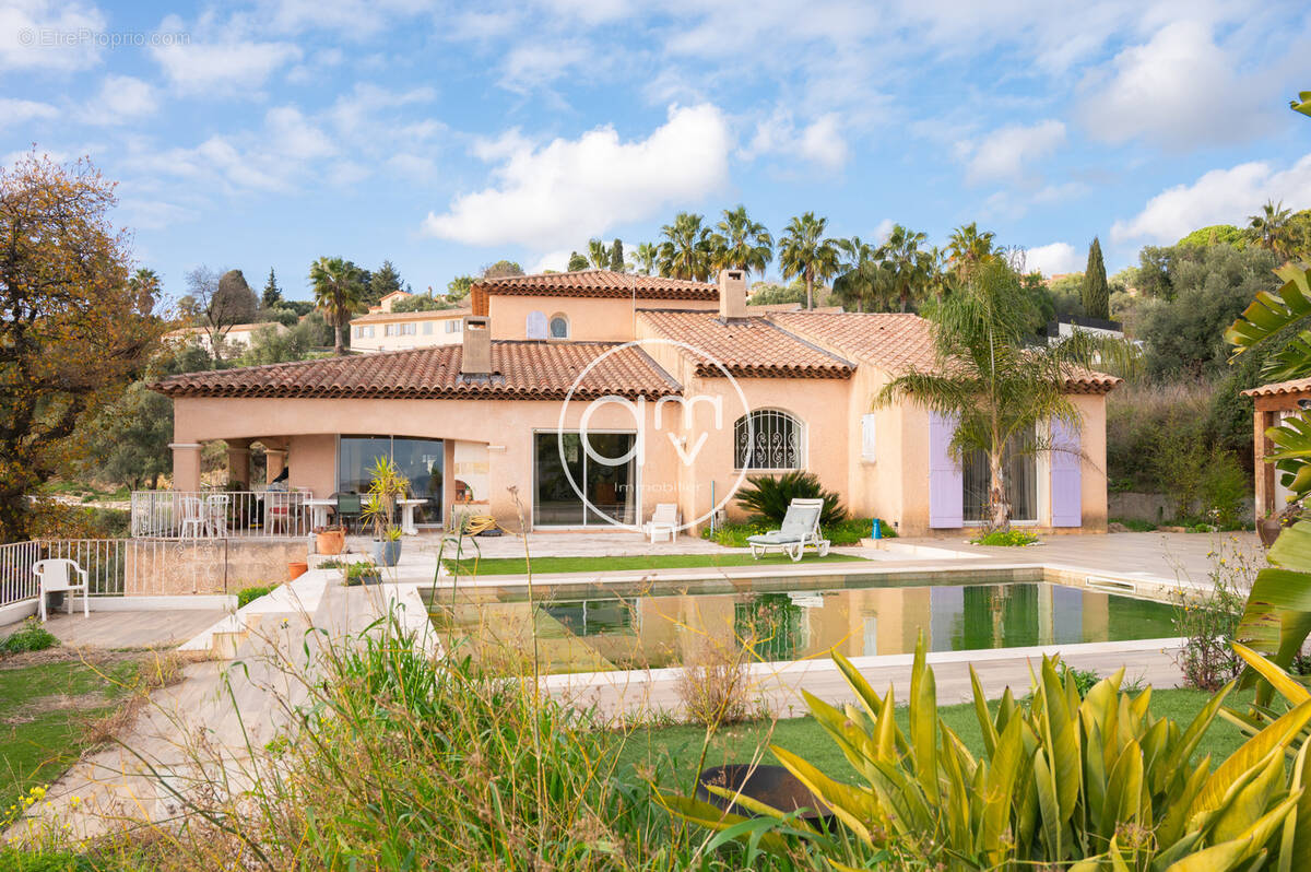 Maison à OLLIOULES