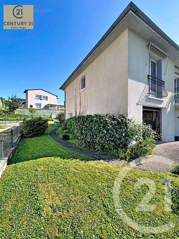 Maison à CONDAT-SUR-VIENNE