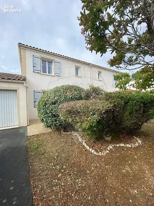 Maison à VAUX-SUR-MER