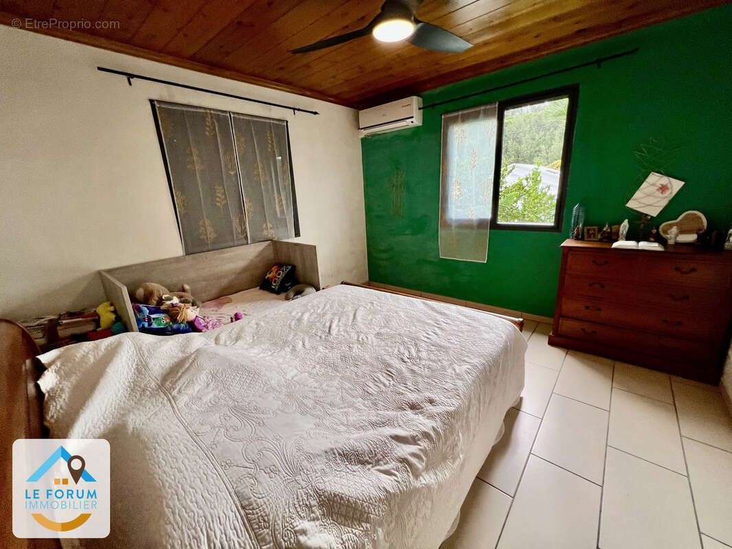 Saint joseph littoral 97480 - villa f6 entretenue et spacieuse - emplacement prise - fort potentiel - photo 6