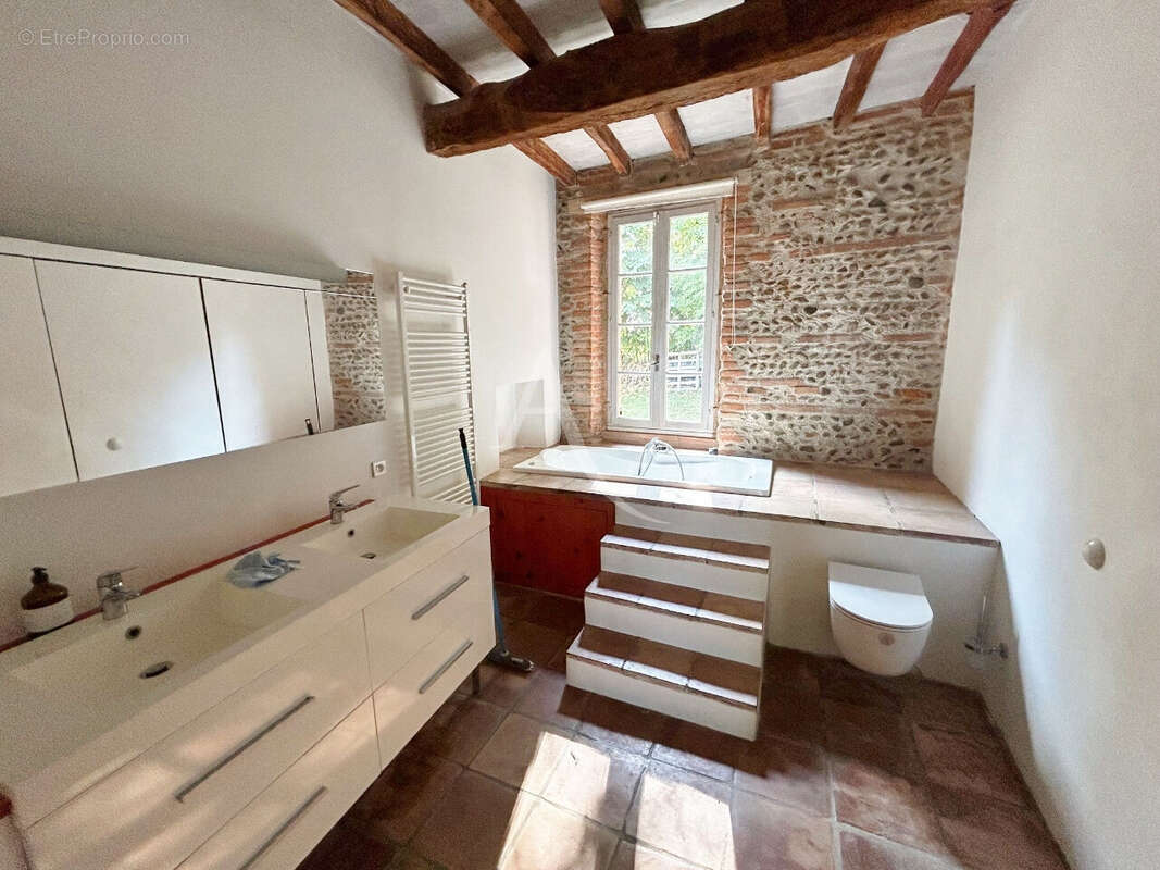 Maison à LEVIGNAC