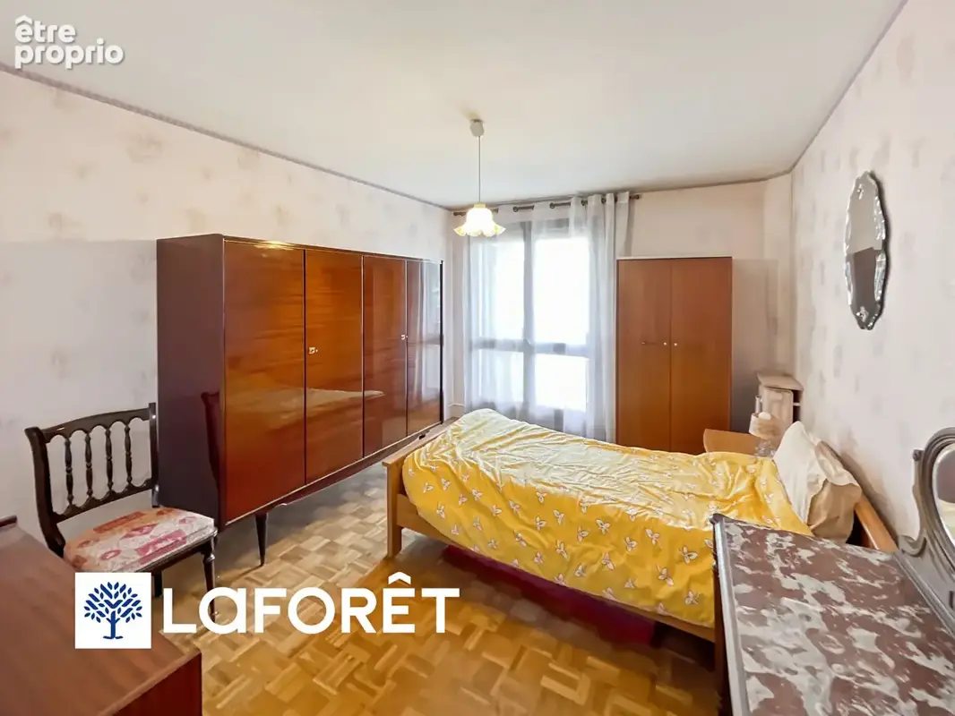 VENTE : " Résidence de l'Etang " appartement T5 (89,90 m²) à SAINTE GENEVIEVE DES BOIS - photo 7