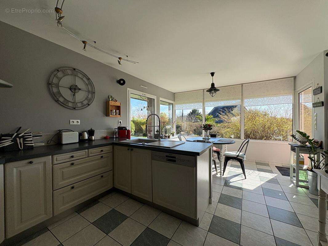 A vendre MOELAN SUR MER (29350) Maison 7 pièces 3 chambres 175 m2 - photo 7