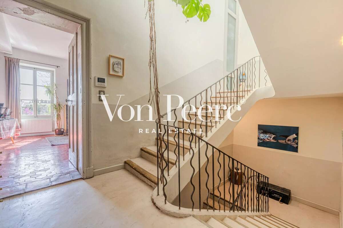 Maison à VILLENEUVE-LES-AVIGNON