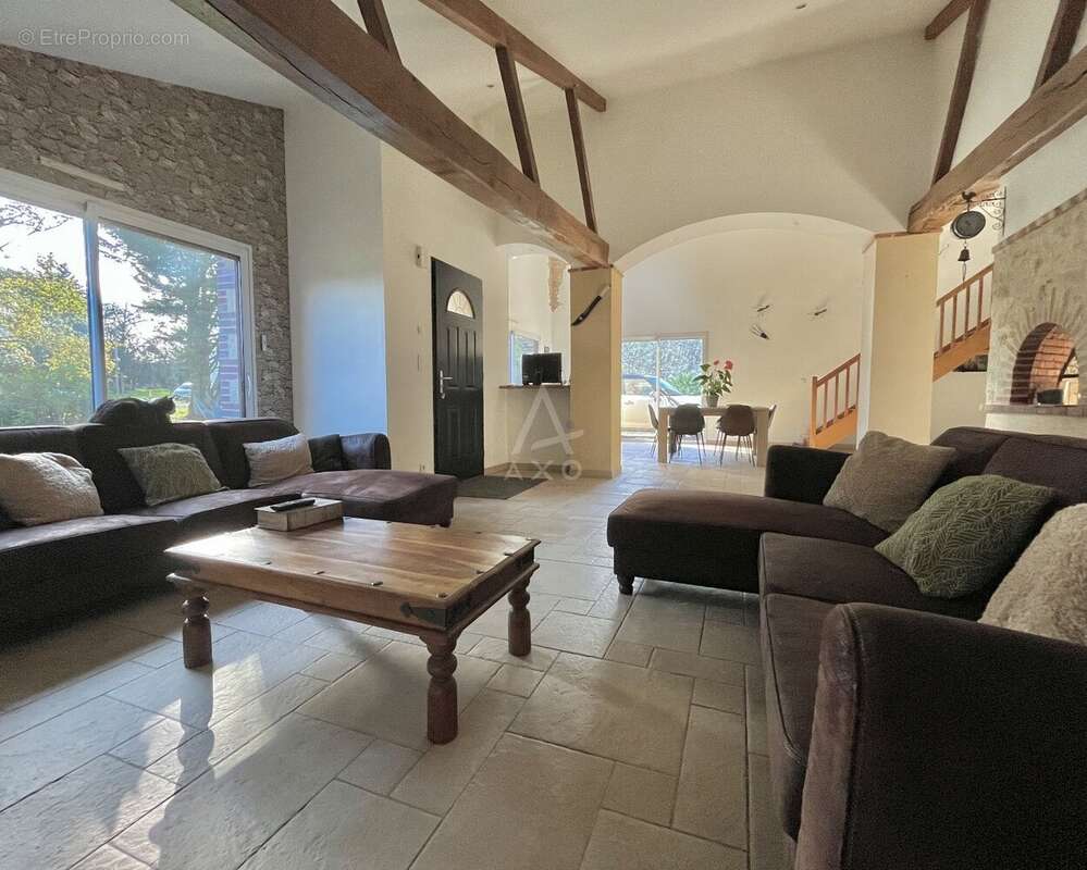 Maison à SAINT-DENIS-LA-CHEVASSE