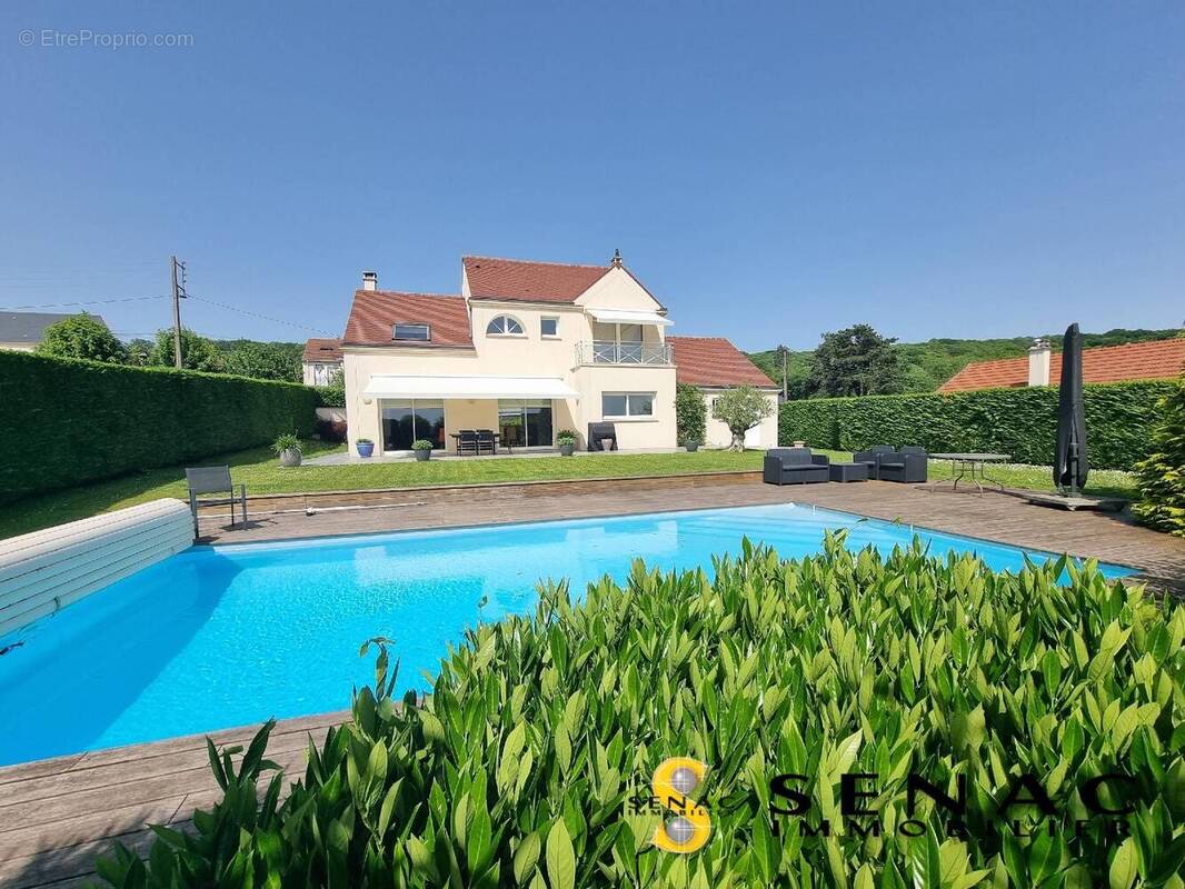 Maison à SAINT-LEU-LA-FORET
