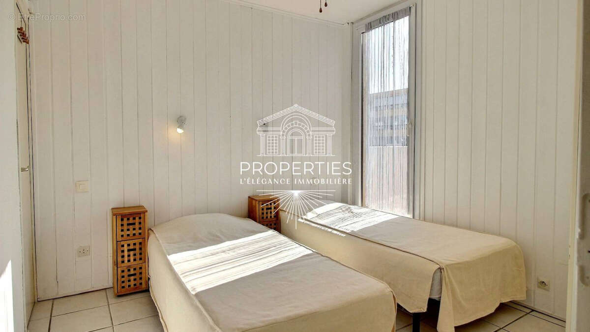 Appartement à BORMES-LES-MIMOSAS