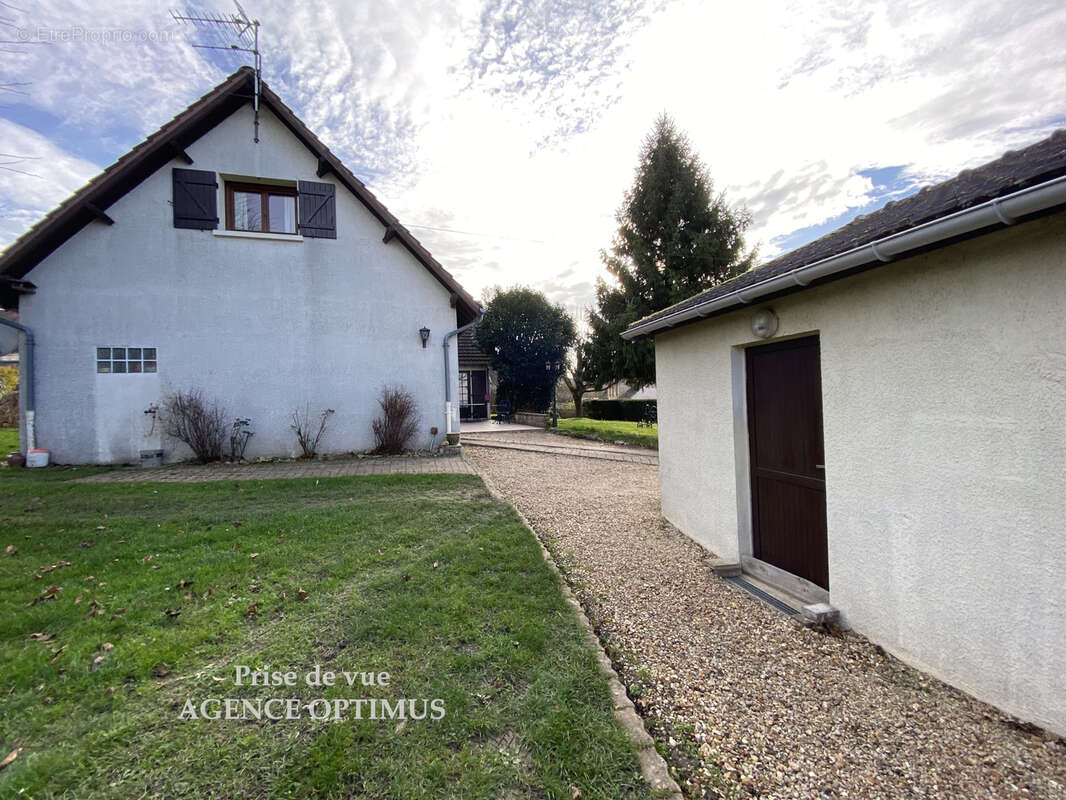 Maison à VILLEBLEVIN