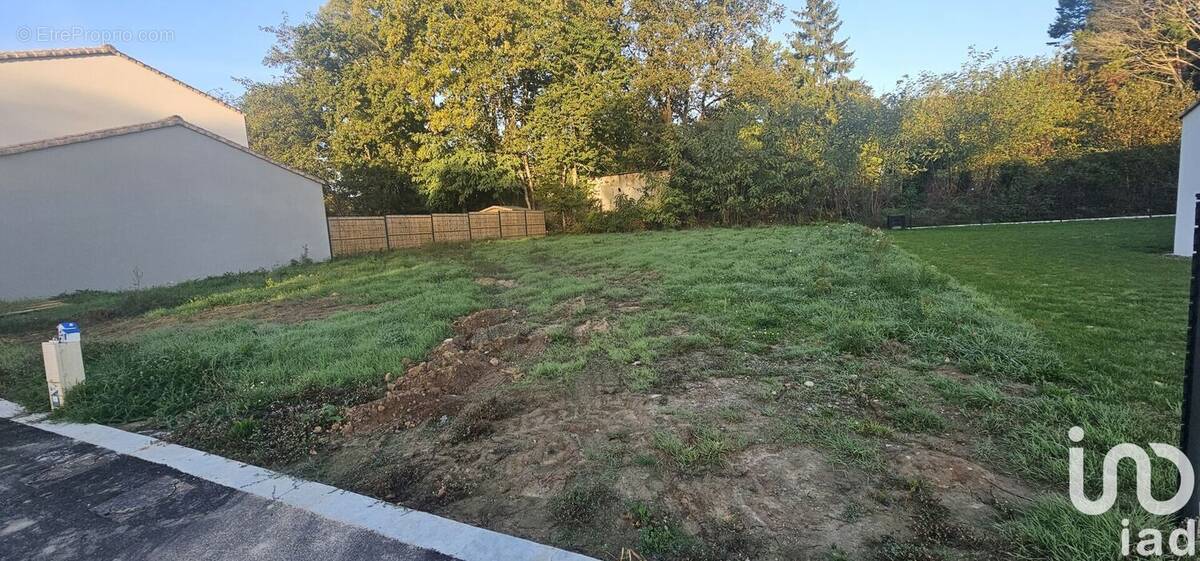 Photo 1 - Terrain à AUBIGNY