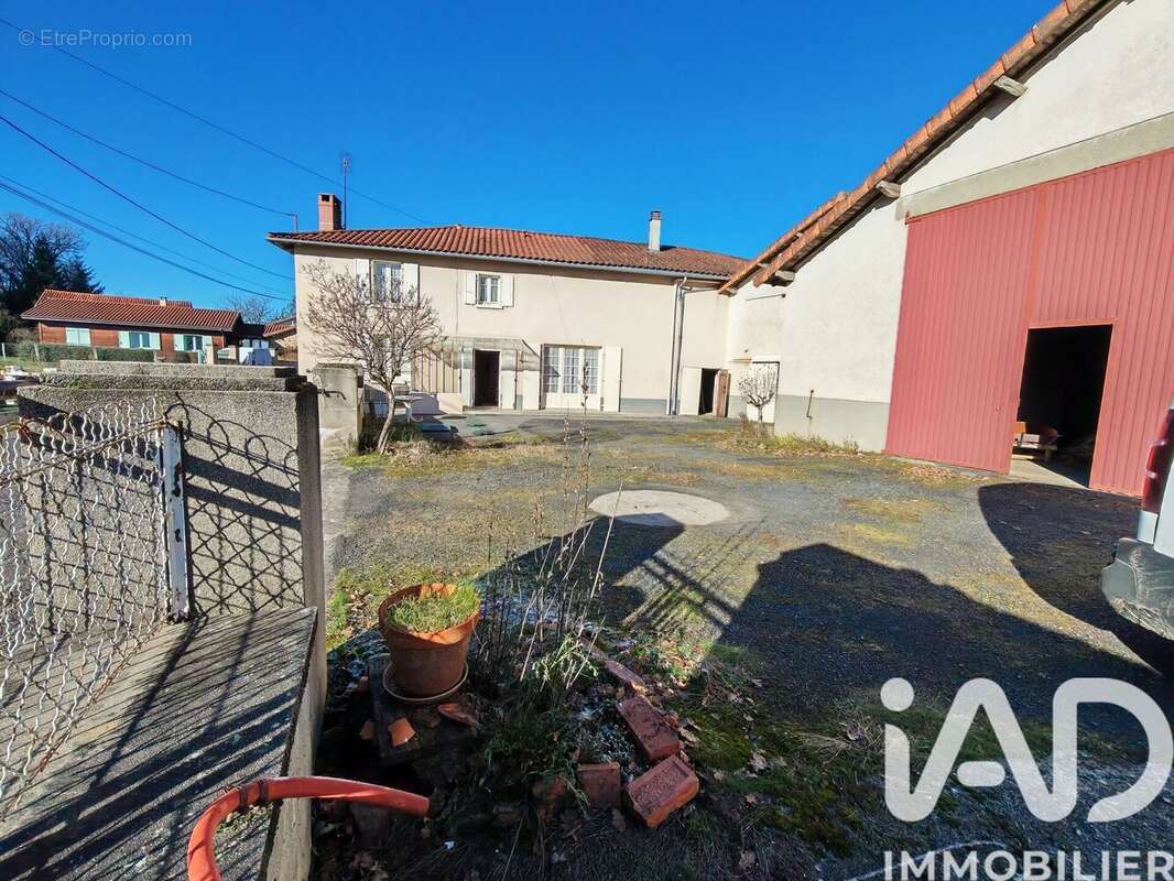 Maison 116 m² à Pressignac  - photo 2