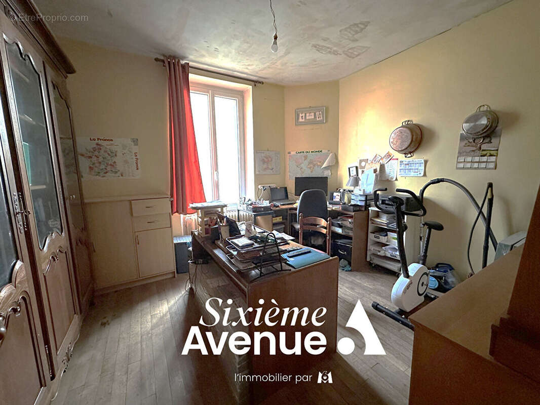 Maison à FERE-CHAMPENOISE