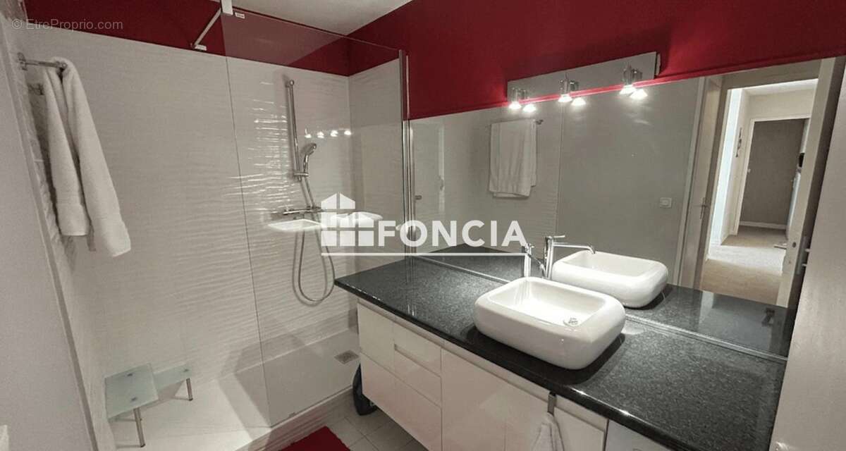 Appartement à MARSEILLE-8E