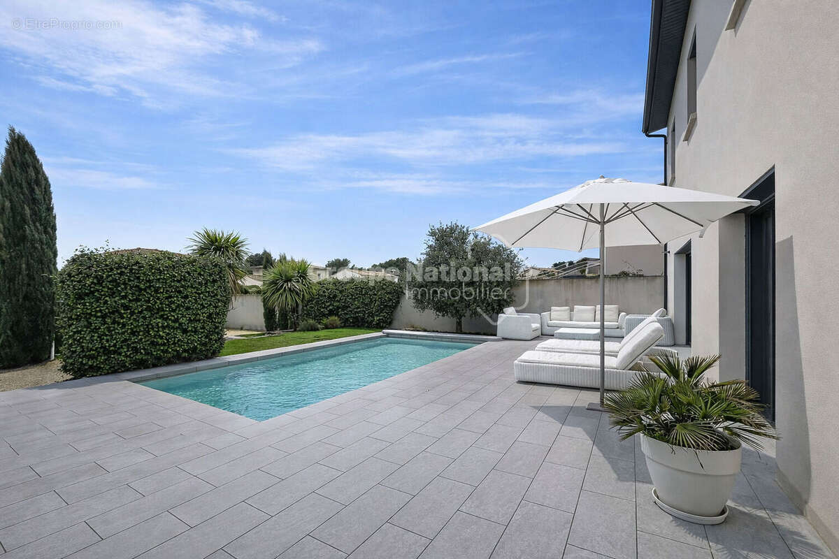 Maison à CHATEAUNEUF-DU-PAPE