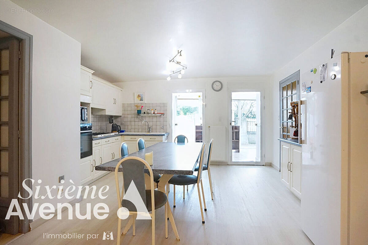 Appartement à ECHALAS
