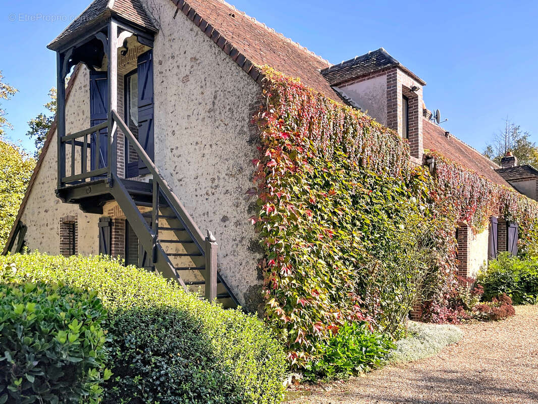 Maison à MANOU
