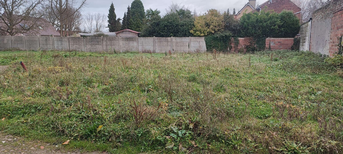 Terrain à BILLY-BERCLAU