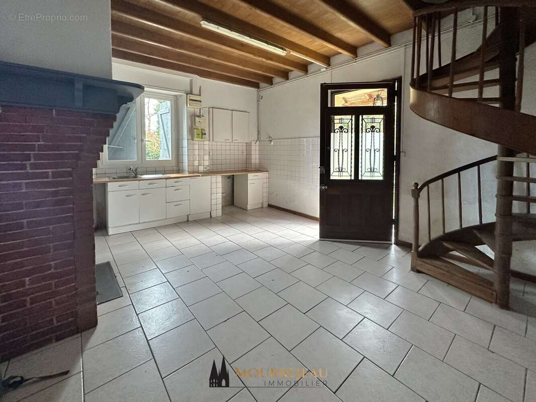 Maison à CAHUZAC-SUR-ADOUR