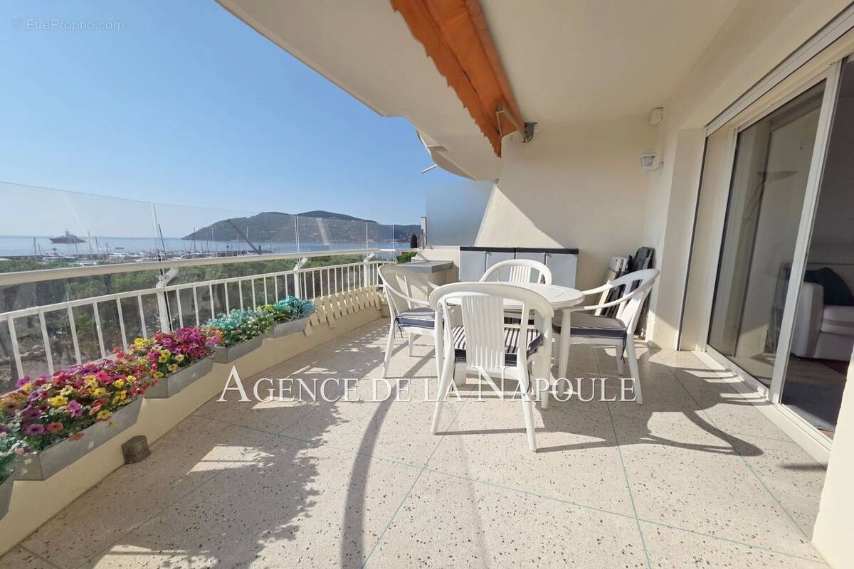 Appartement à MANDELIEU-LA-NAPOULE