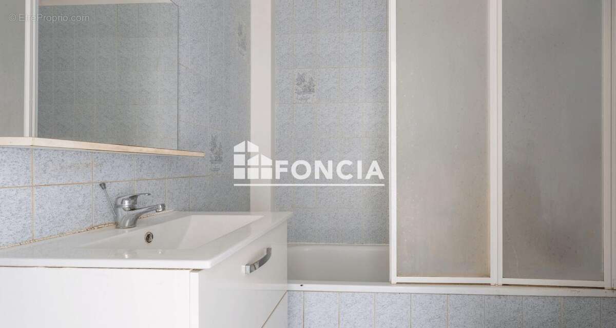 Appartement à CHILLY-MAZARIN