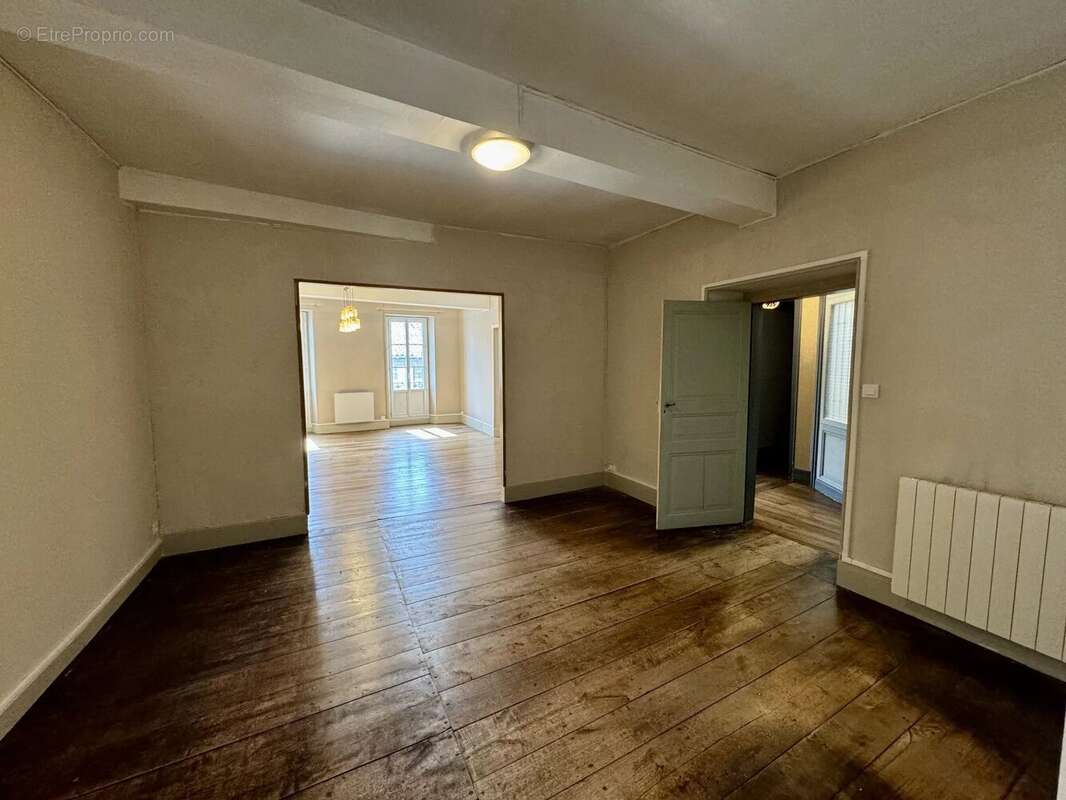 Appartement à SAINT-GIRONS