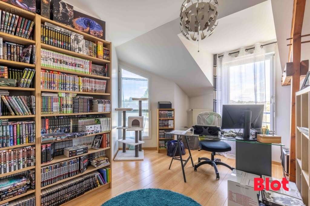 Appartement à THORIGNE-FOUILLARD