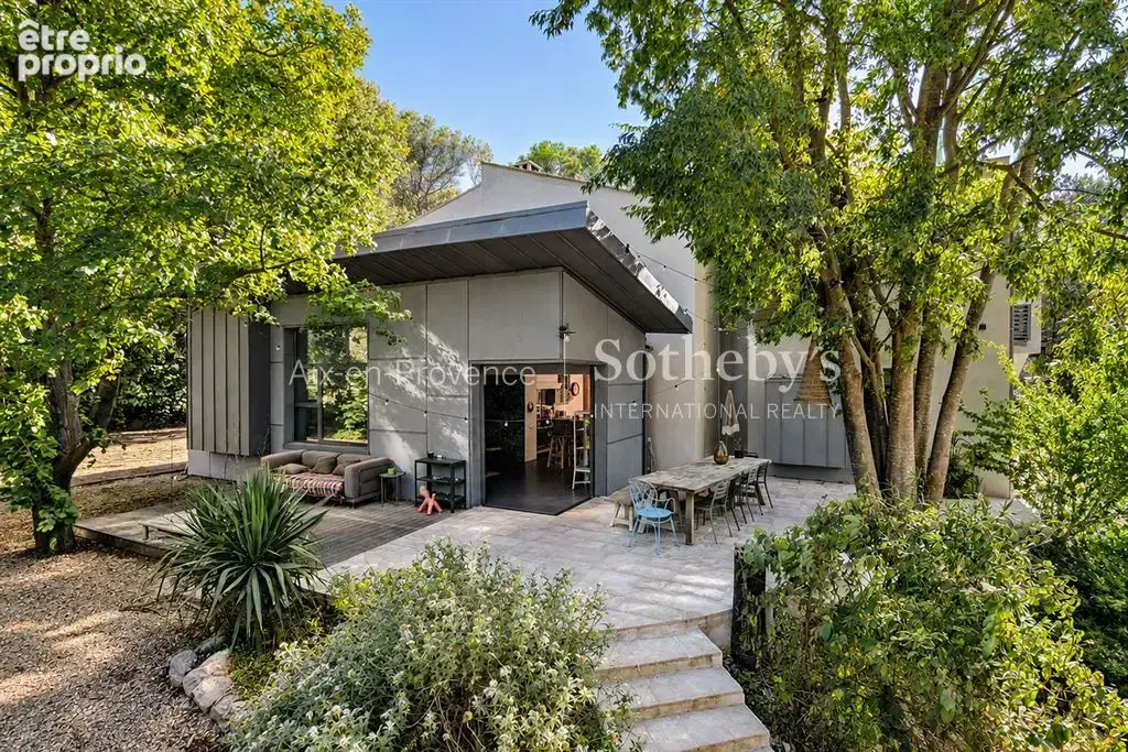 Élégante propriété familiale de 6 suites avec maison d’amis, piscine et dépendances – proche écoles - photo 2