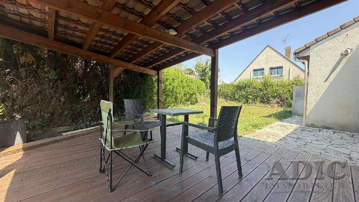 Maison 128 m² à Saint-Mard  - photo 9