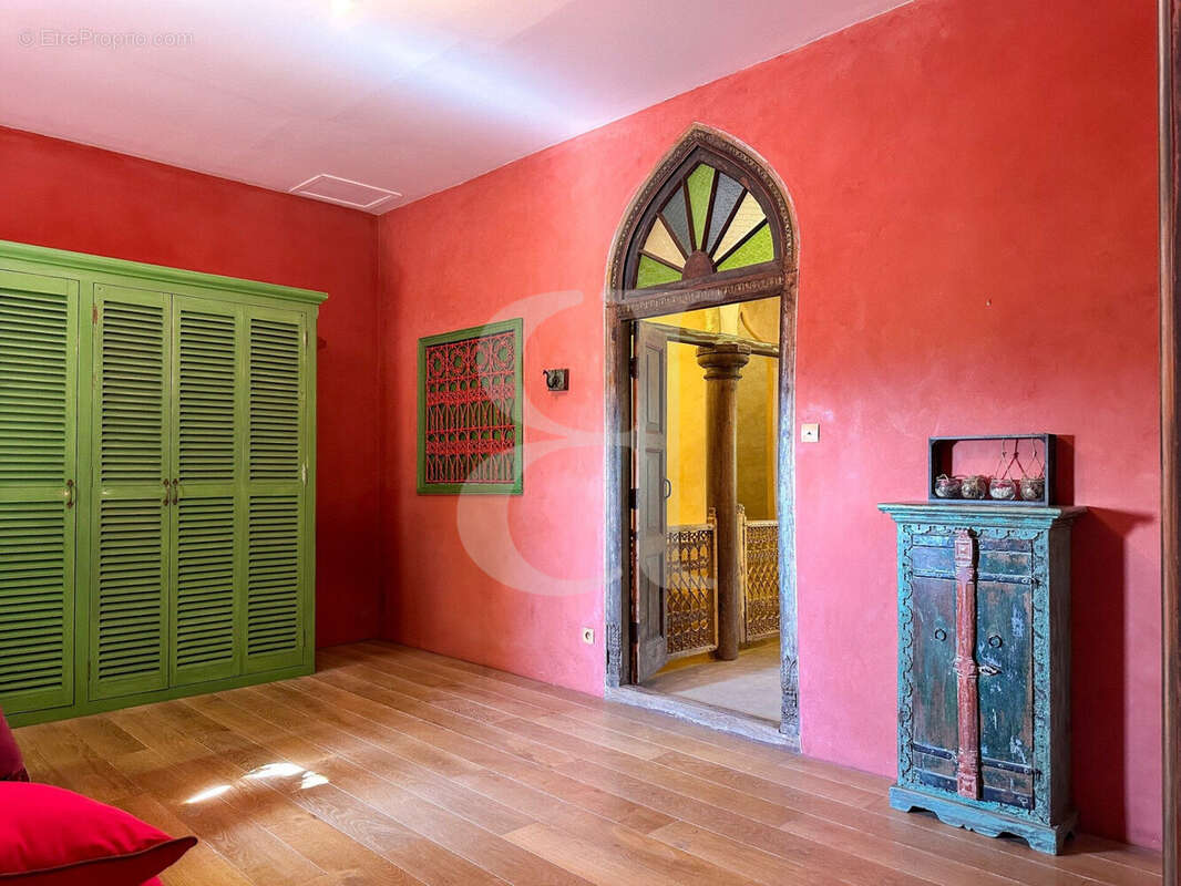 Maison à LA BEGUDE-DE-MAZENC