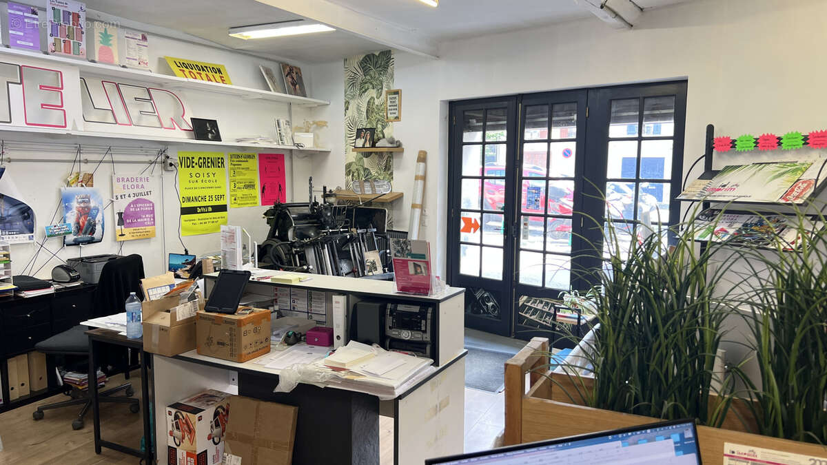 Commerce à LA FERTE-ALAIS