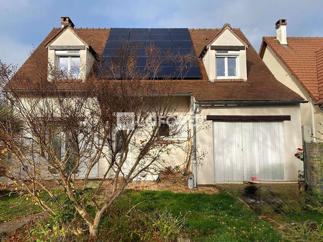 Maison à VIRY-CHATILLON