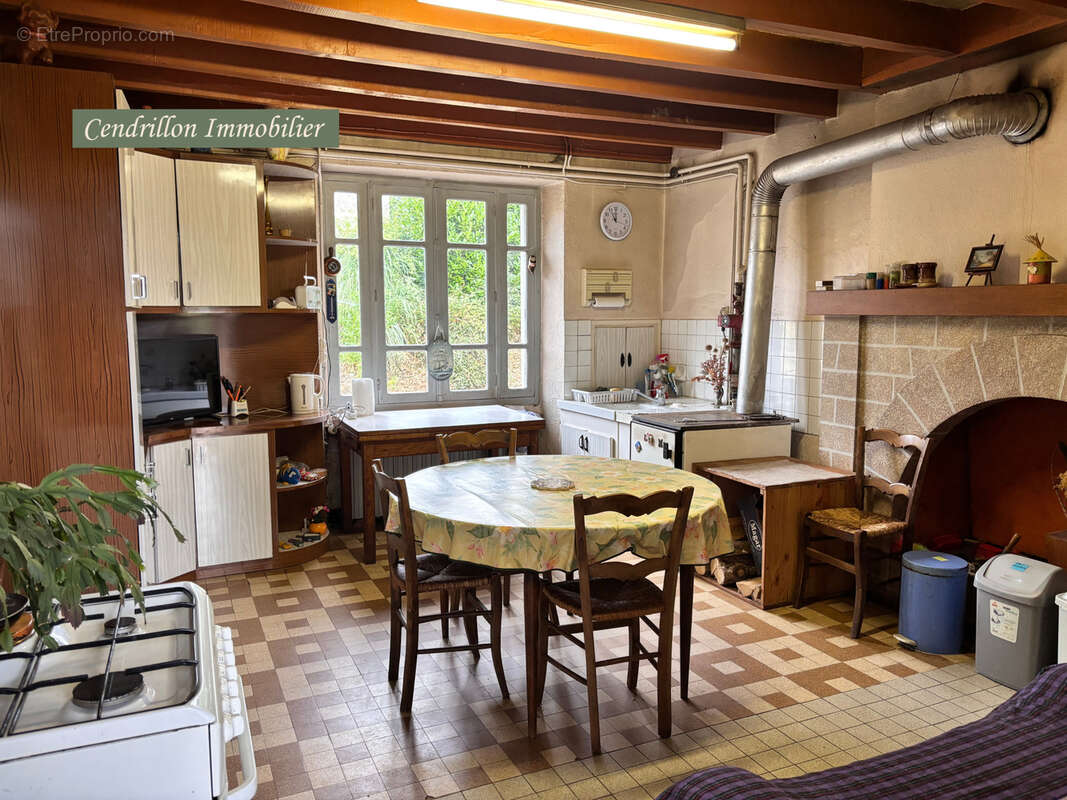 Maison à SAINT-PRIEST-PALUS