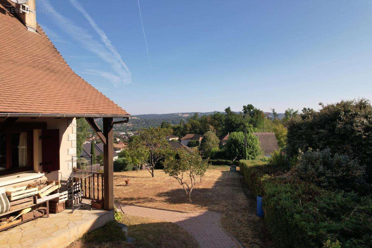 Maison sur les hauteurs - photo 4