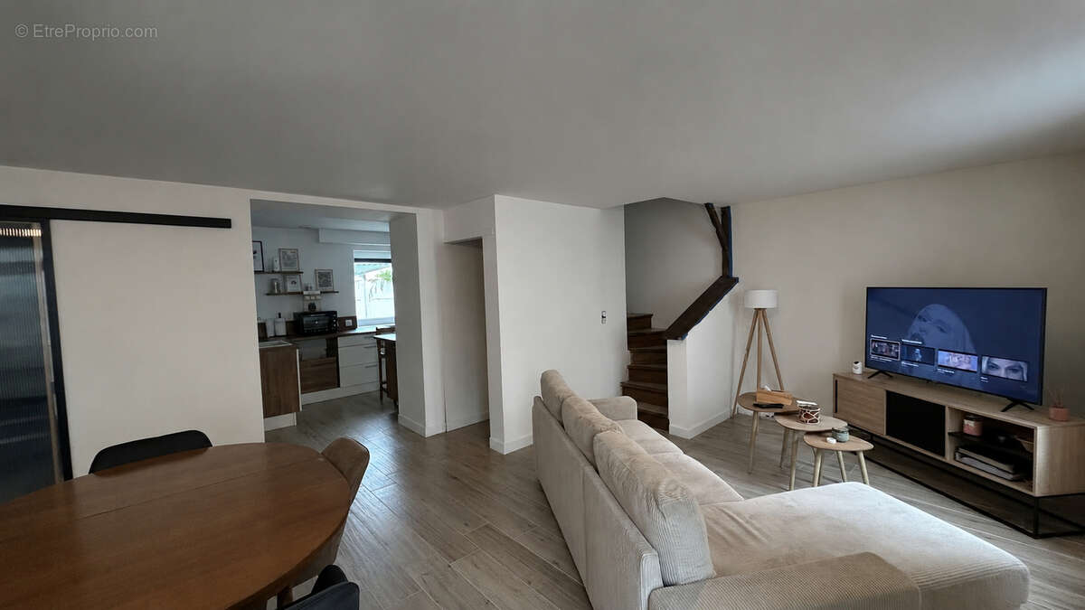 Maison Saint Aubin du Pavoil - photo 2
