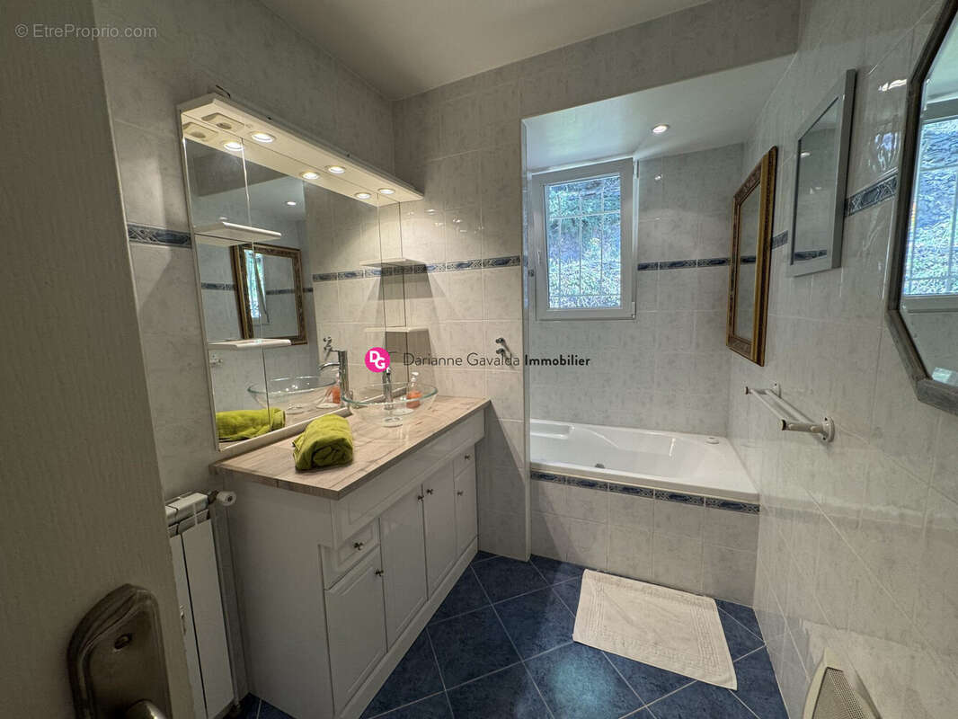 Maison 150 m² à Saint-Parthem  - photo 7