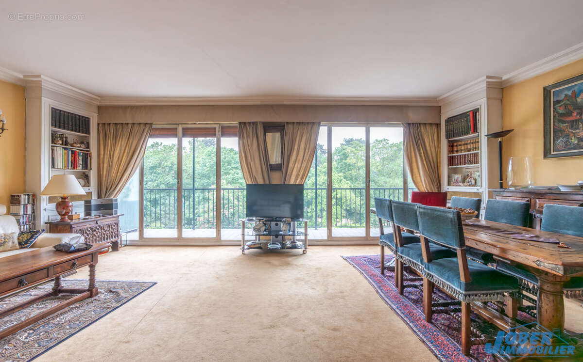 Appartement à NOGENT-SUR-MARNE