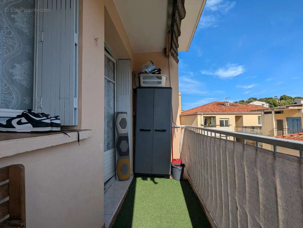 Appartement à VALLAURIS