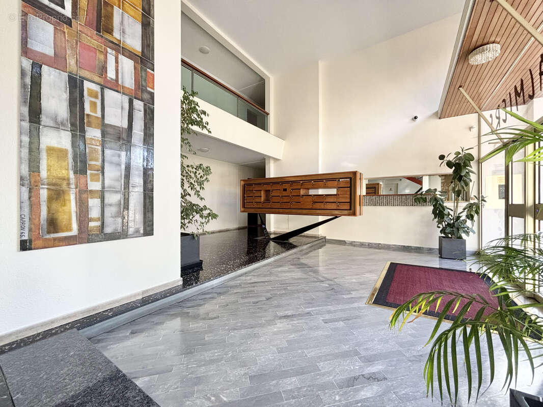 Appartement à LE CANNET