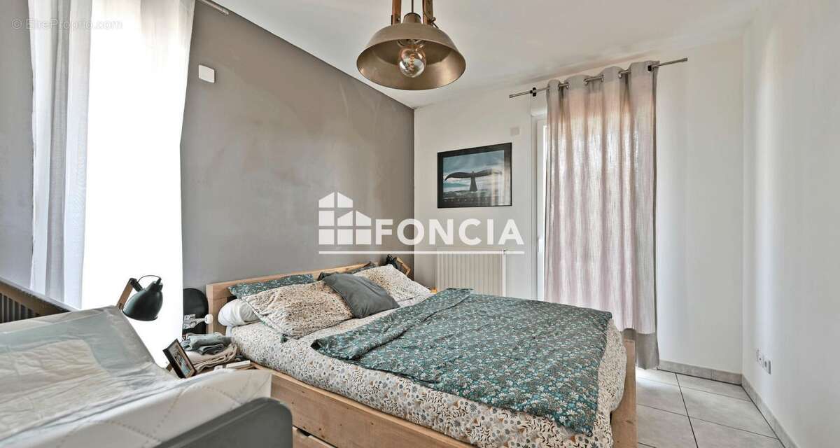 Appartement à JUVIGNAC